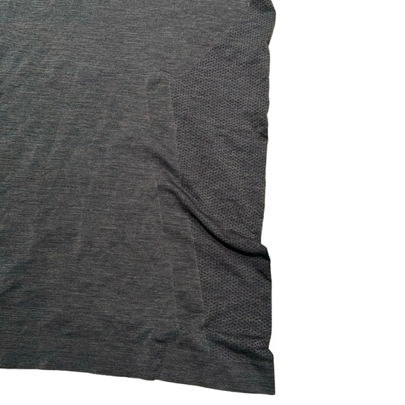 Alphalete Lightweight Performance Top - Picture 6 of 8